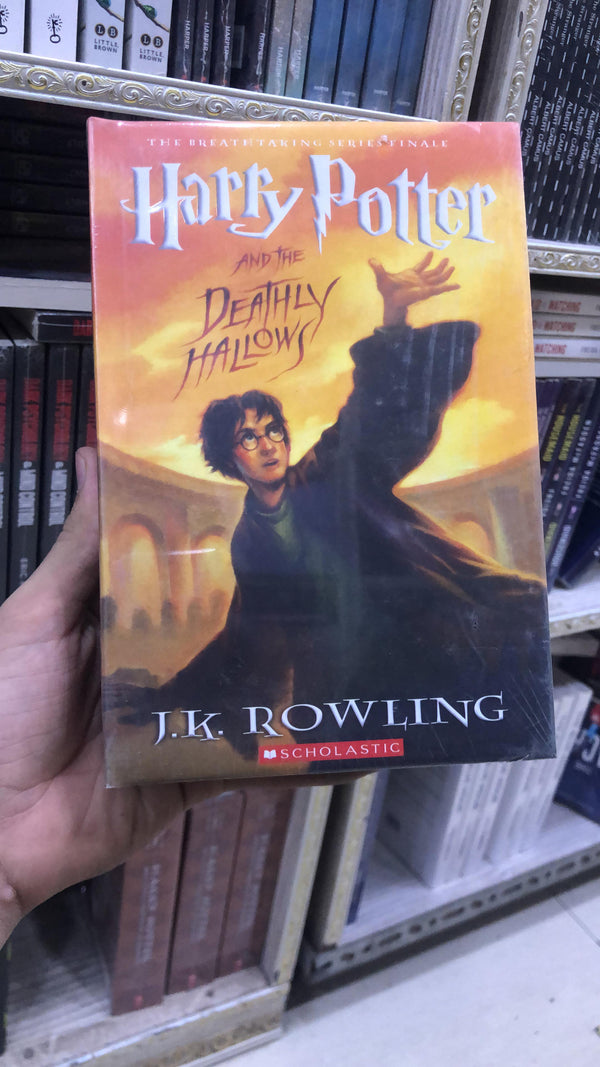 Harry Potter and the Deathly Hallows [hard cover]