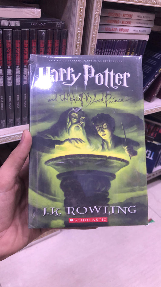 Harry Potter and the Half-Blood Prince [hard cover]
